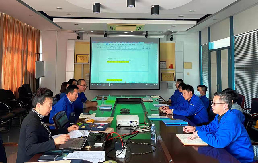 電動滾筒公司順利通過質(zhì)量體系監(jiān)督審核.jpg 電動滾筒公司順利通過質(zhì)量體系監(jiān)督審核.jpg